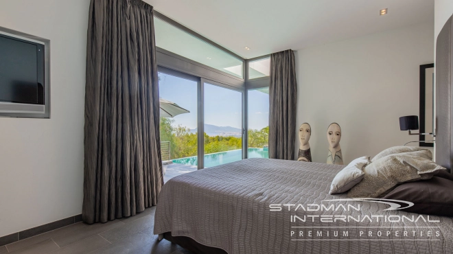 Modern Villa on One Level with Sea Views in Altea La Vella