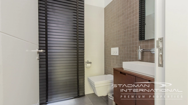 Modern Villa on One Level with Sea Views in Altea La Vella