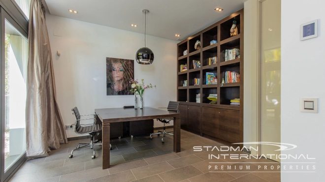 Modern Villa on One Level with Sea Views in Altea La Vella