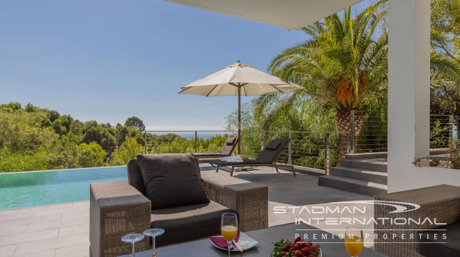 Modern Villa on One Level with Sea Views in Altea La Vella