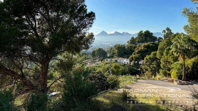 Großes Baugrundstück in Altea mit wunderschönem Meerblick