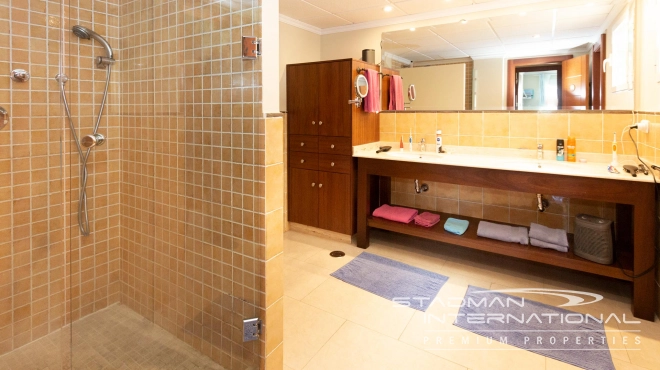 Luksuriøs Penthouse med Panoramahavsutsikt i Altea Sentrum 