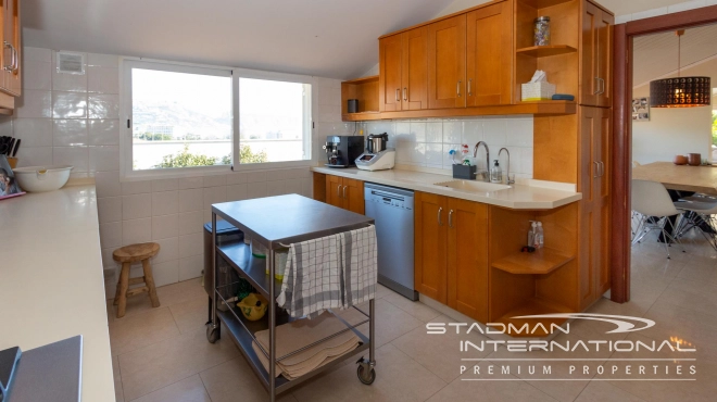 Luksuriøs Penthouse med Panoramahavsutsikt i Altea Sentrum 