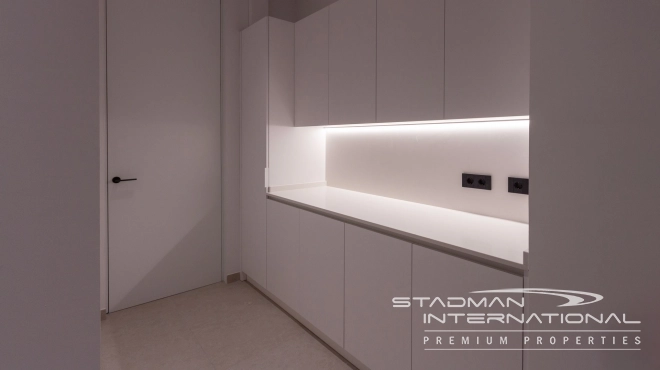 Modern Villa with Sea Views Close to the Beach and Town