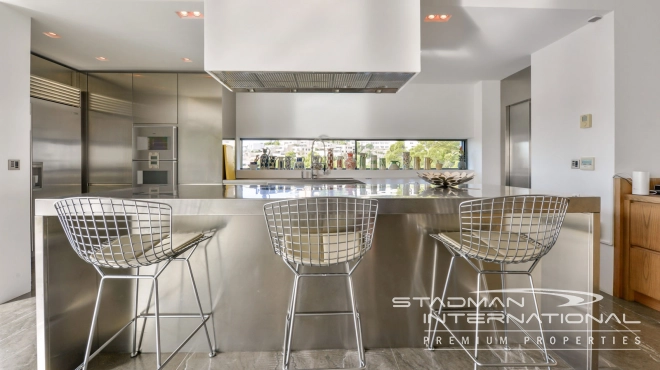 Exceptional Villa with Beautiful Panoramic View and Full Privacy 