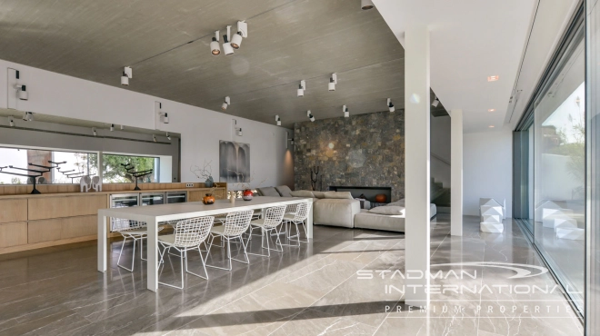 Exceptional Villa with Beautiful Panoramic View and Full Privacy 