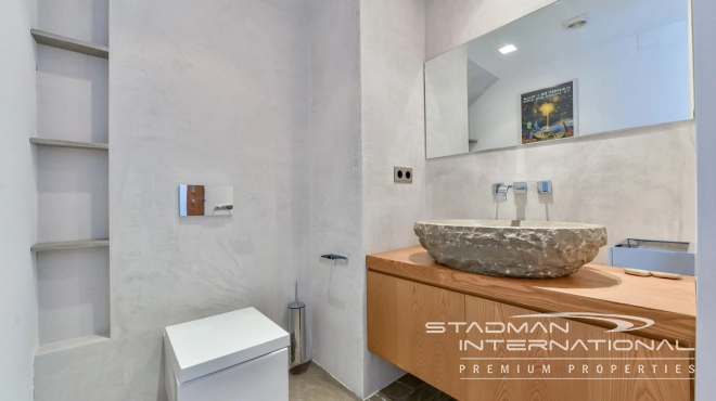 Exceptional Villa with Beautiful Panoramic View and Full Privacy 