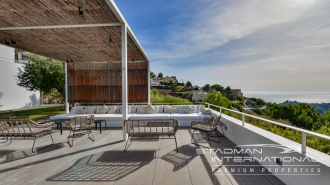 Exceptional Villa with Beautiful Panoramic View and Full Privacy 