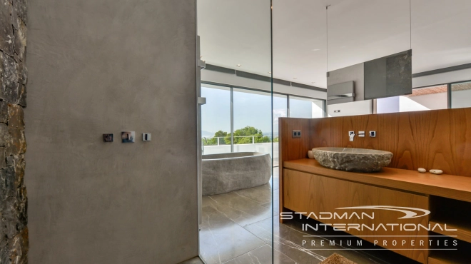 Exceptional Villa with Beautiful Panoramic View and Full Privacy 