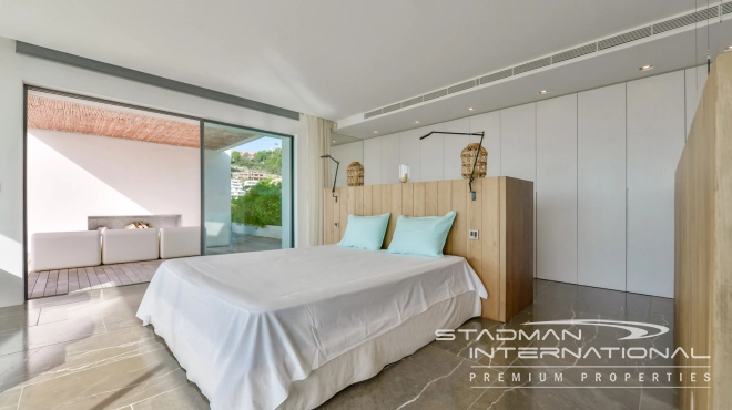 Exceptional Villa with Beautiful Panoramic View and Full Privacy 