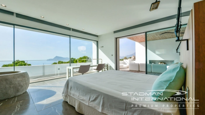 Exceptional Villa with Beautiful Panoramic View and Full Privacy 