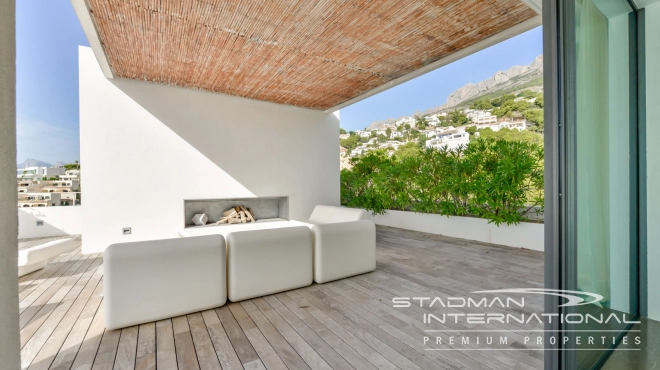 Exceptional Villa with Beautiful Panoramic View and Full Privacy 