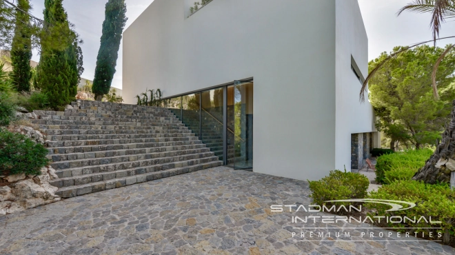 Exceptional Villa with Beautiful Panoramic View and Full Privacy 