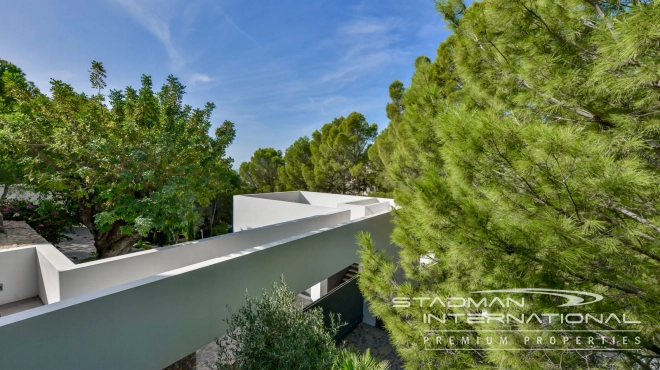 Exceptional Villa with Beautiful Panoramic View and Full Privacy 