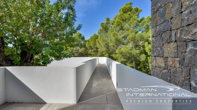 Exceptional Villa with Beautiful Panoramic View and Full Privacy 