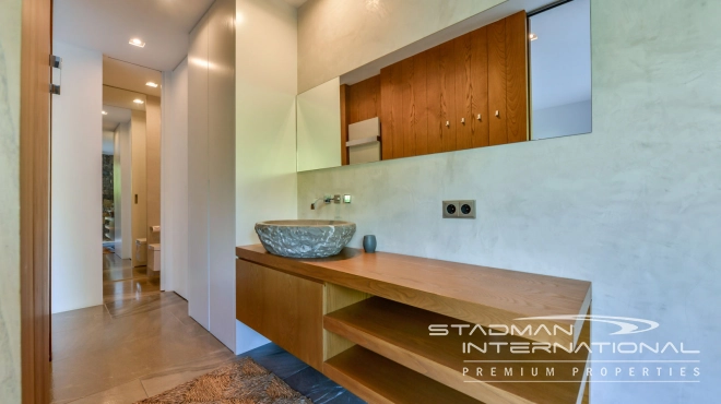 Exceptional Villa with Beautiful Panoramic View and Full Privacy 