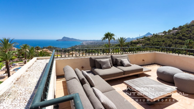 Stor Duplex Penthouse med havutsikt i Altea Hills
