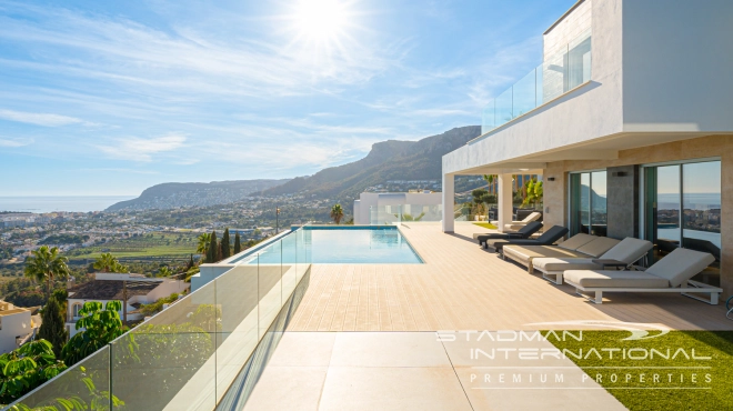 Luxurious Villa with Panoramic Views in Calpe