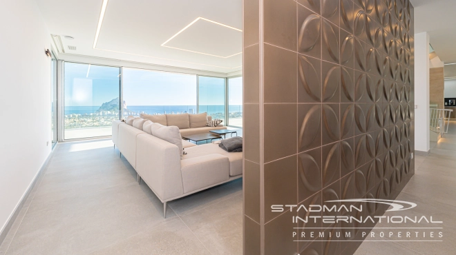 Luxurious Villa with Panoramic Views in Calpe
