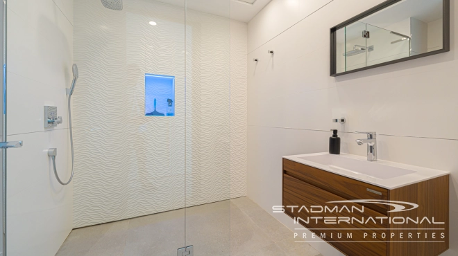 Luxurious Villa with Panoramic Views in Calpe