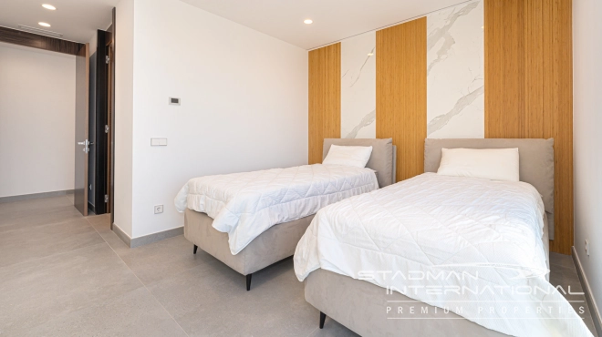 Luxurious Villa with Panoramic Views in Calpe