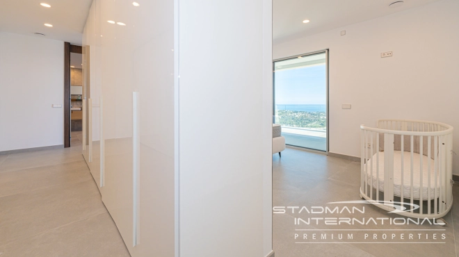 Luxurious Villa with Panoramic Views in Calpe