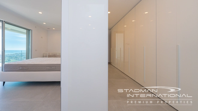 Luxurious Villa with Panoramic Views in Calpe