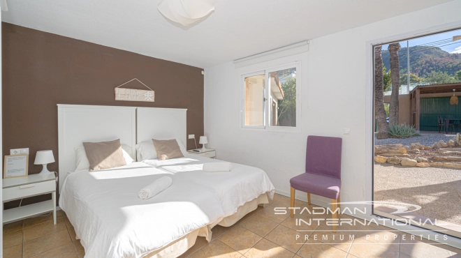 Charming Villa in Albir with Large Garden, Pool, and Comfort