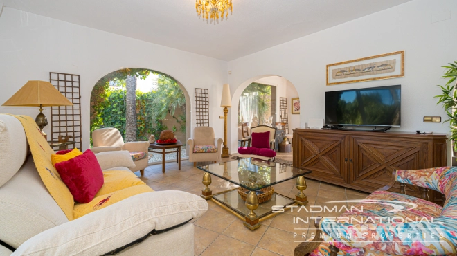 Charming Villa in Albir with Large Garden, Pool, and Comfort