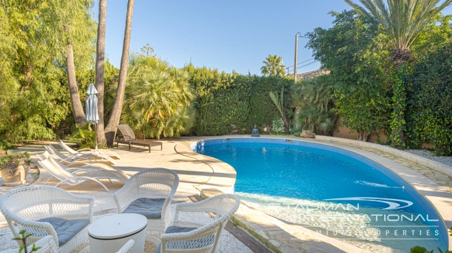 Charming Villa in Albir with Large Garden, Pool, and Comfort