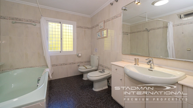 Charming Villa in Albir with Large Garden, Pool, and Comfort