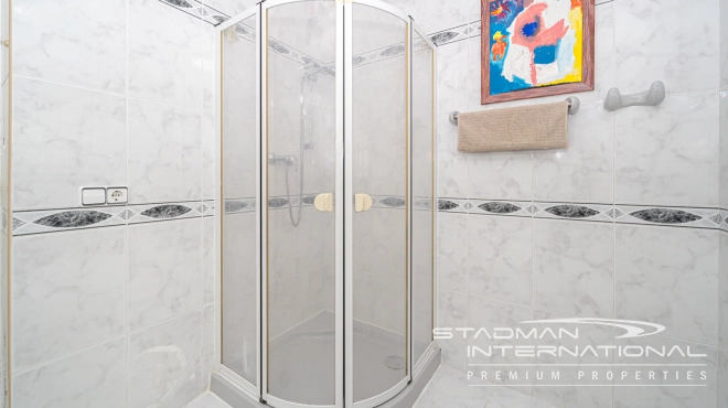 Charming Villa in Albir with Large Garden, Pool, and Comfort