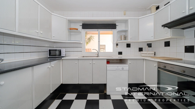 Charming Villa in Albir with Large Garden, Pool, and Comfort