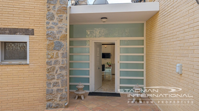 Exclusive Villa on a Large Plot with Sea and Mountain Views