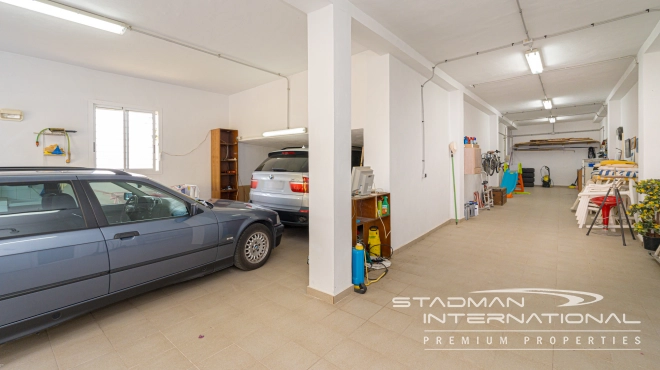 Exclusive Villa on a Large Plot with Sea and Mountain Views