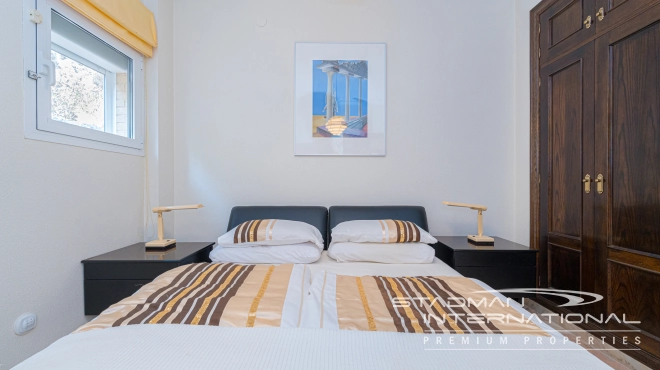 Exclusive Villa on a Large Plot with Sea and Mountain Views