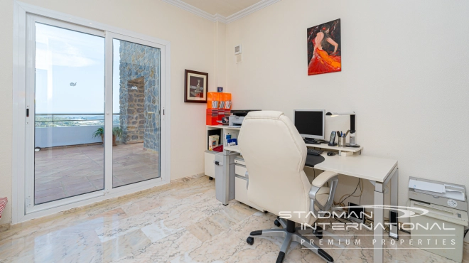 Exclusive Villa on a Large Plot with Sea and Mountain Views