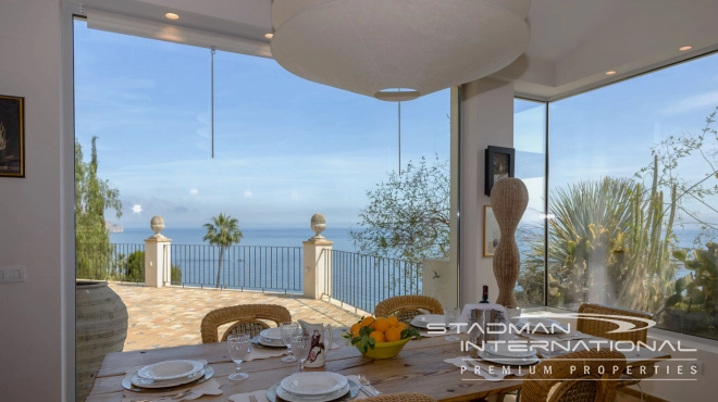 Frontline Piece of Art with easy Access to the Beach and Porto Senso