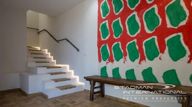 Frontline Piece of Art with easy Access to the Beach and Porto Senso