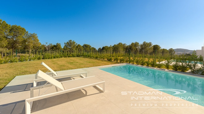 Key Ready Modern Villa near the Golf Course  and the Beach