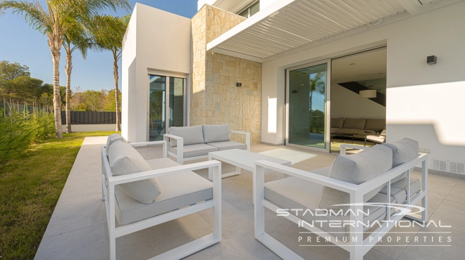 Key Ready Modern Villa near the Golf Course  and the Beach