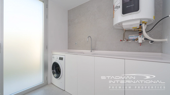 Key Ready Modern Villa near the Golf Course  and the Beach