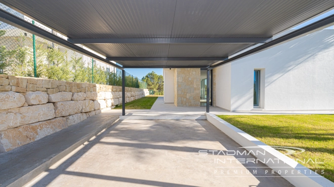 Key Ready Modern Villa near the Golf Course  and the Beach