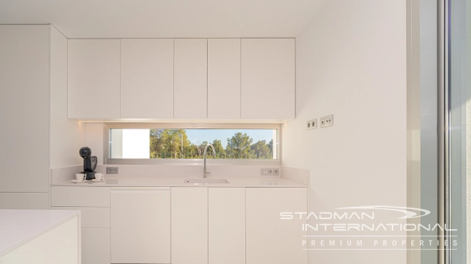 Key Ready Modern Villa near the Golf Course  and the Beach