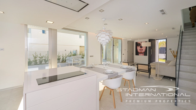 Key Ready Modern Villa near the Golf Course  and the Beach