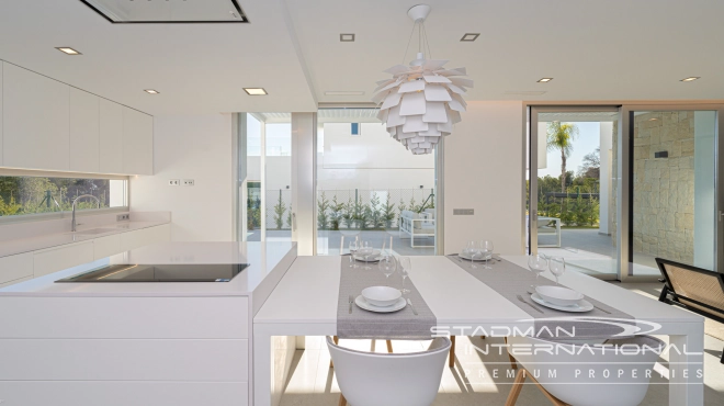 Key Ready Modern Villa near the Golf Course  and the Beach