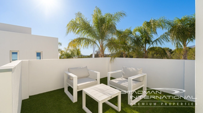 Key Ready Modern Villa near the Golf Course  and the Beach