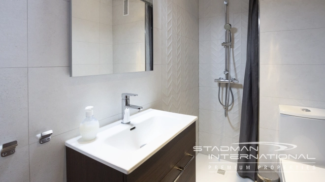 Stor Førstelinjeleilighet ved Strandpromenaden i Altea