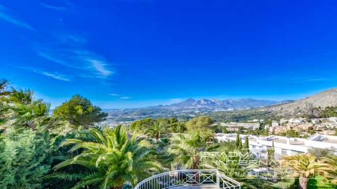 Luxury Villa with Sea View in the Sierra de Altea