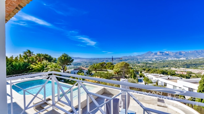 Luxury Villa with Sea View in the Sierra de Altea